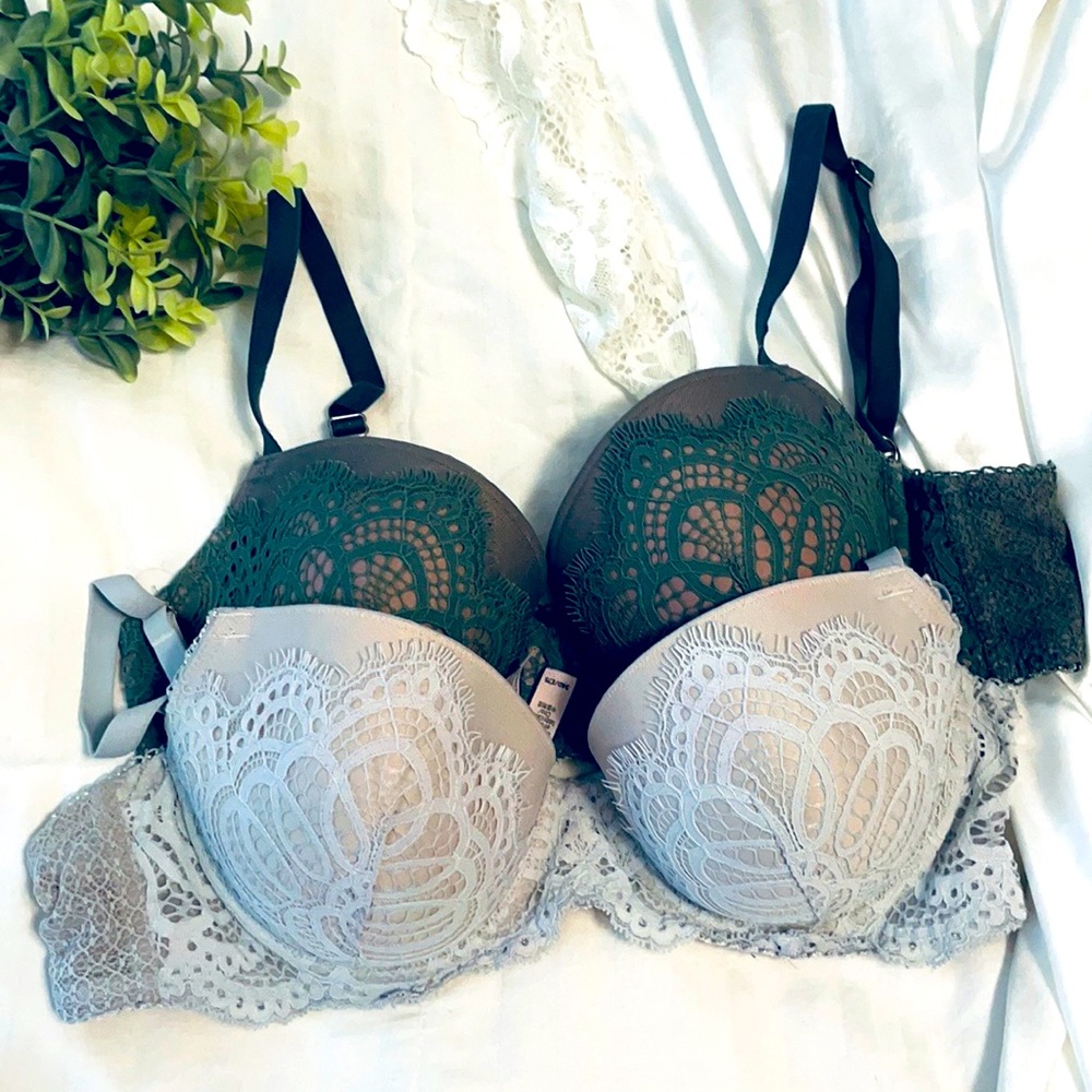 🌼 BUNDLE! 2 Lace Dream Angles VS Bras🌼
